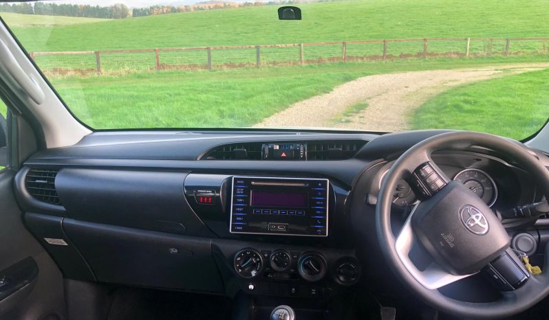 Toyota Hilux 2016 full