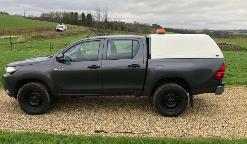 Toyota Hilux 2019 full